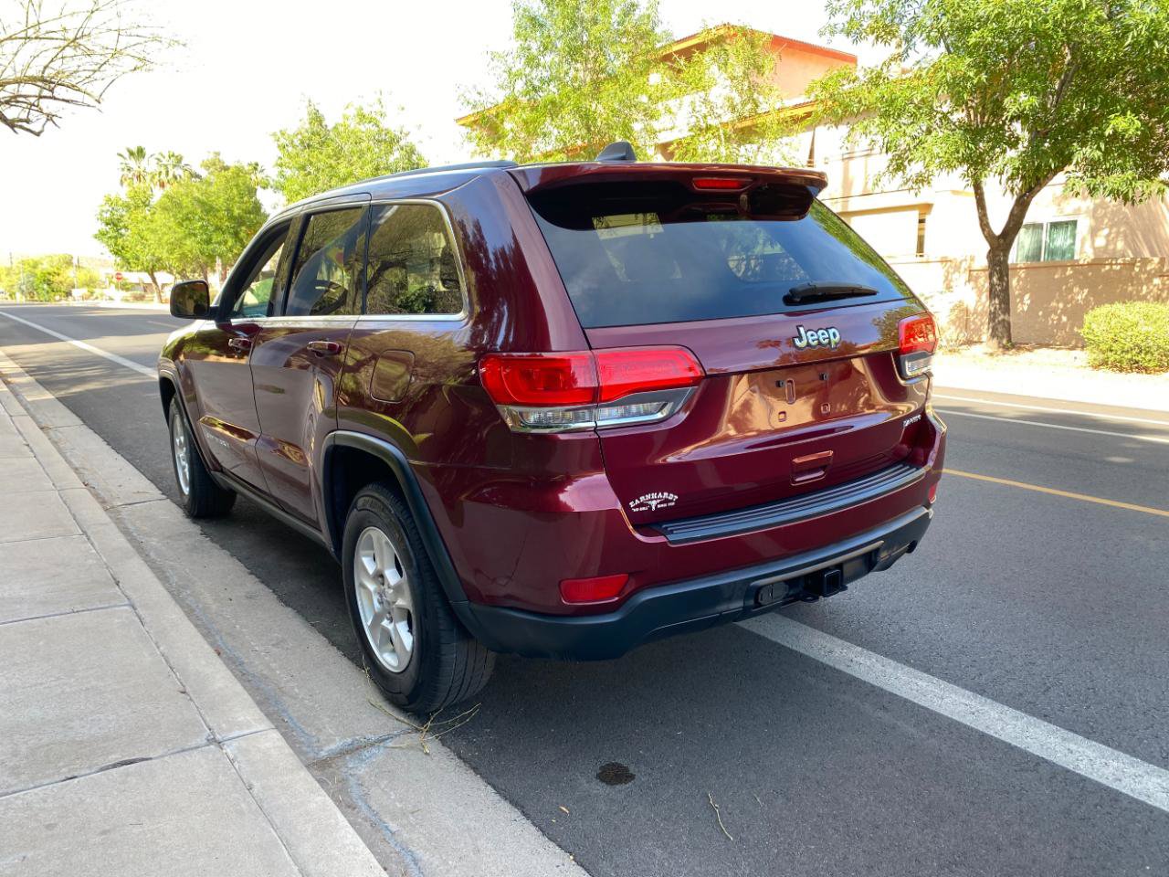 Used 2016 Jeep Grand Cherokee Laredo image 12