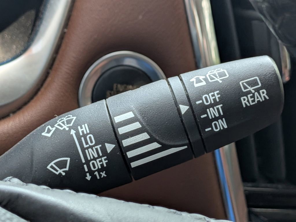 Used 2018 Chevrolet Traverse High Country AWD/4WD image 29