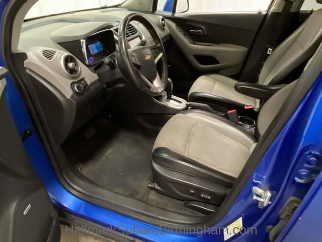 Used 2015 Chevrolet Trax LT w/ LT Sun and Sound Package image 11