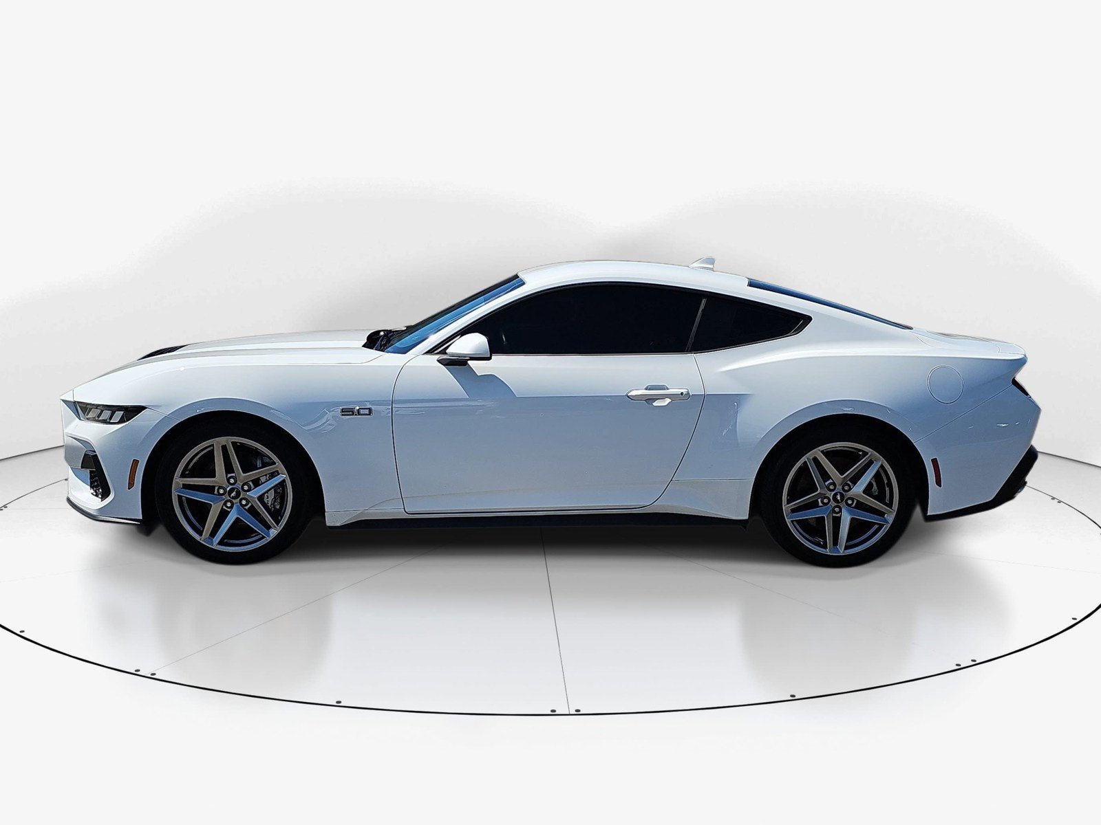 Used 2024 Ford Mustang GT Premium RWD image 7