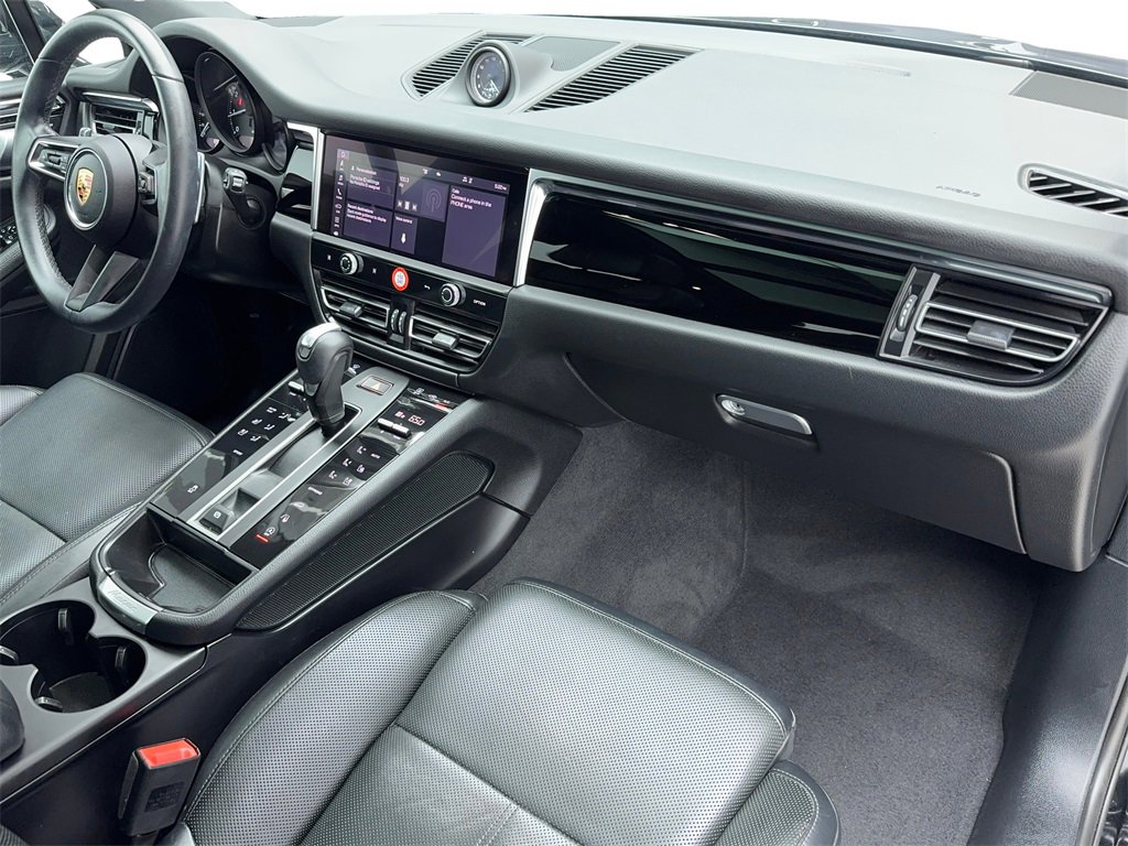 Used 2024 Porsche Macan image 43