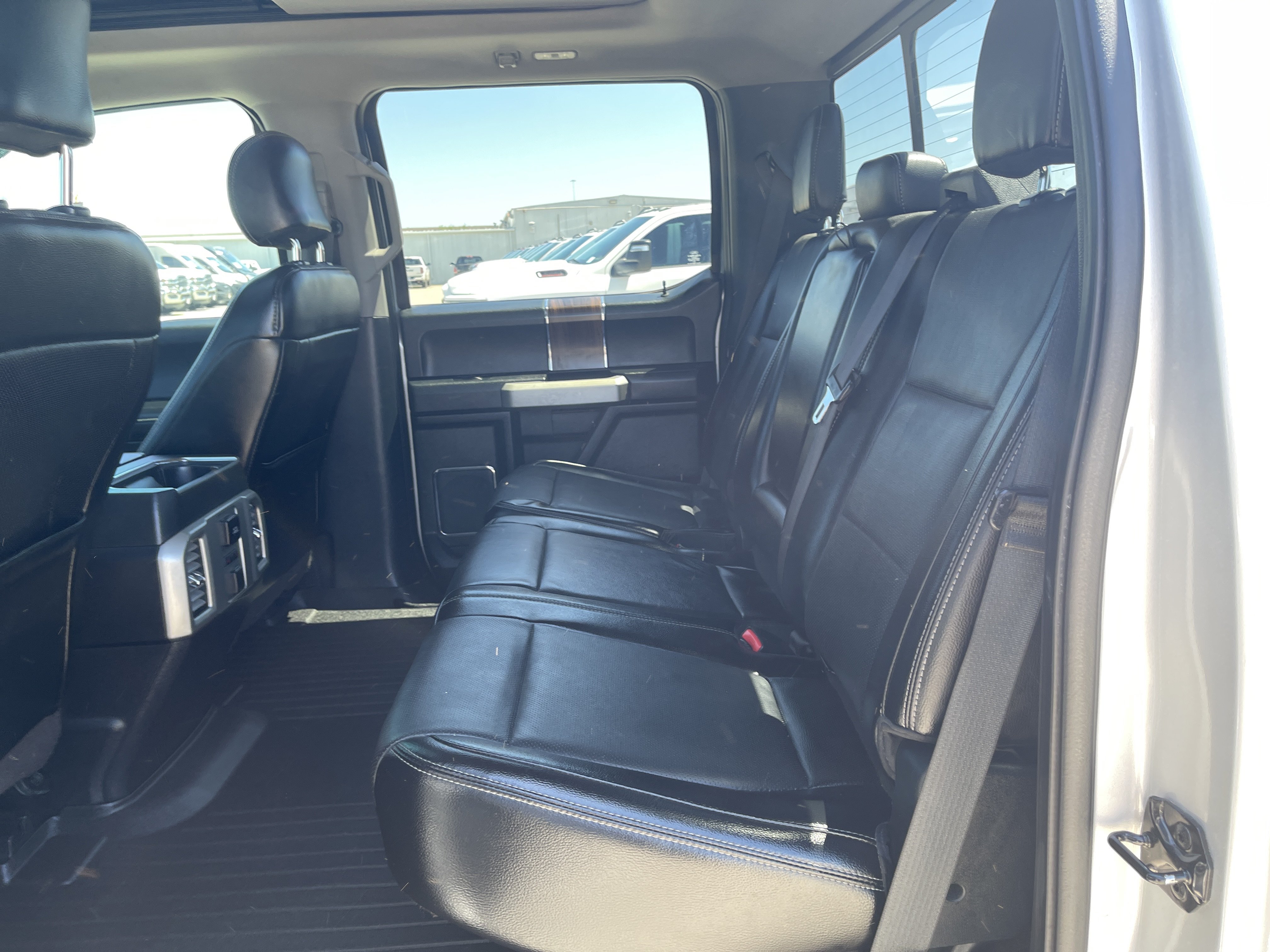 Used 2016 Ford F150 Lariat w/ Equipment Group 502A Luxury RWD image 39