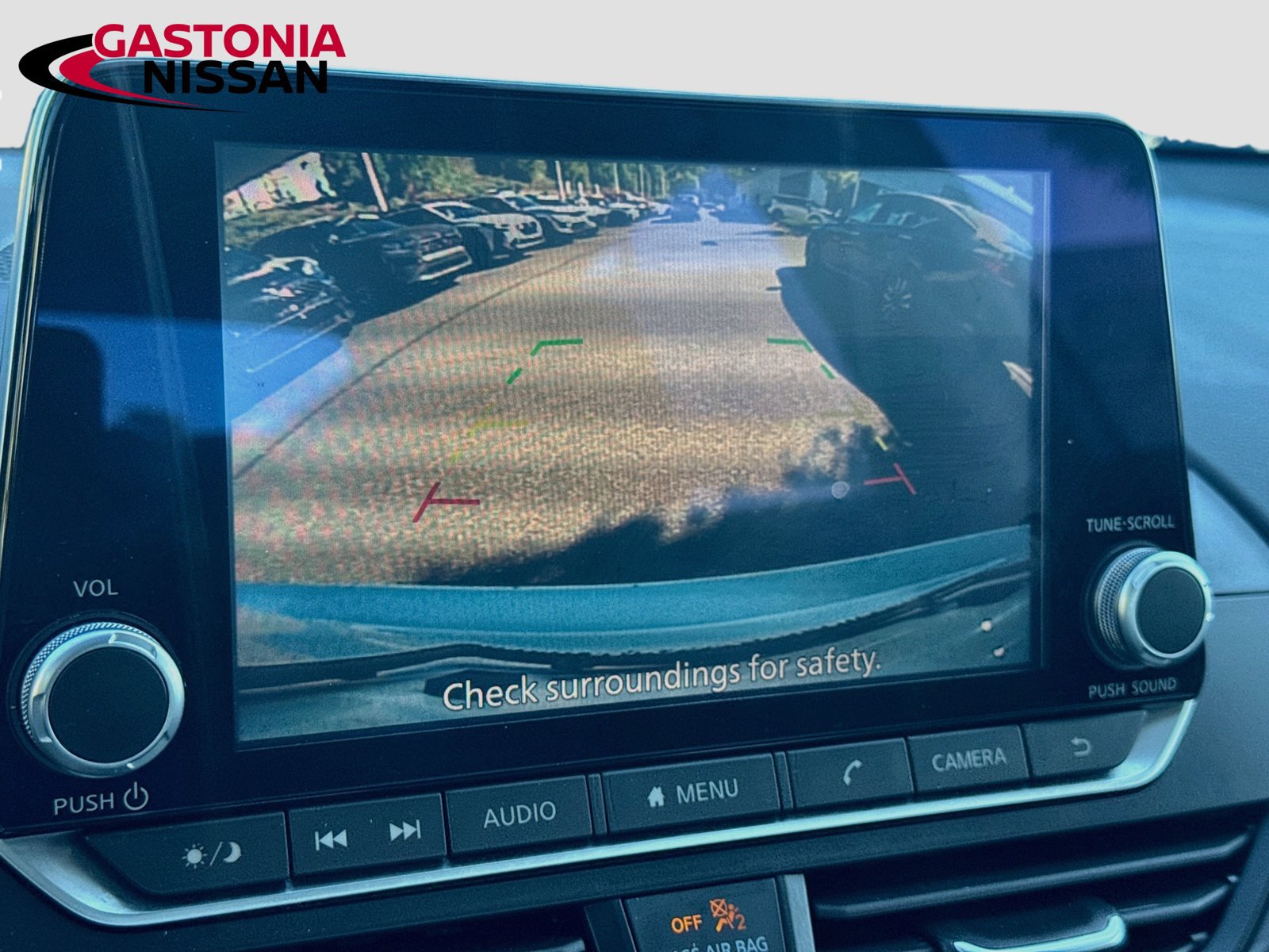 Used 2025 Nissan Altima 2.5 SV FWD image 17