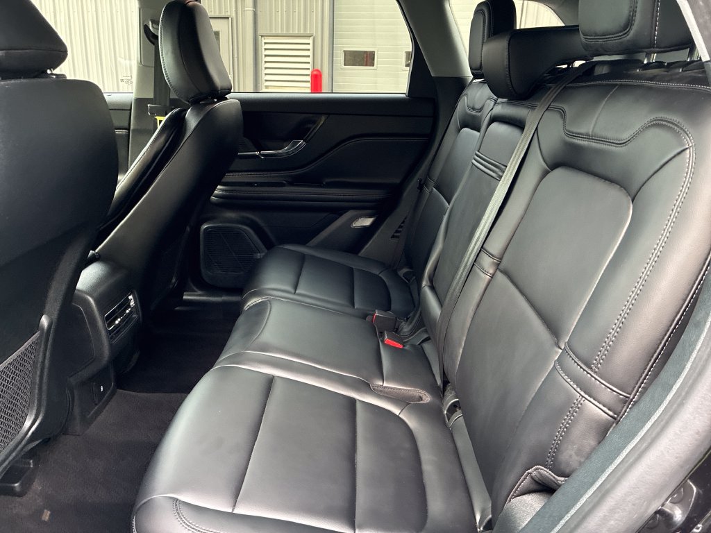 Used 2021 Lincoln Corsair AWD w/ Equipment Group 101A image 15