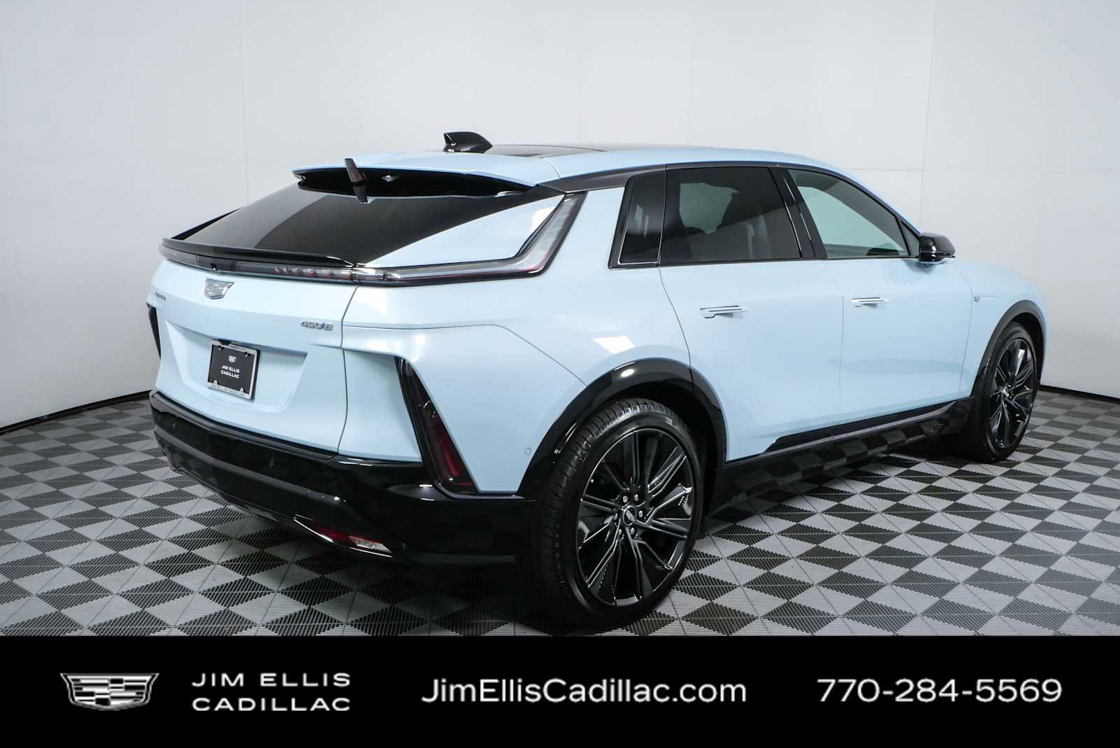 Used 2024 Cadillac Lyriq Sport RWD image 3