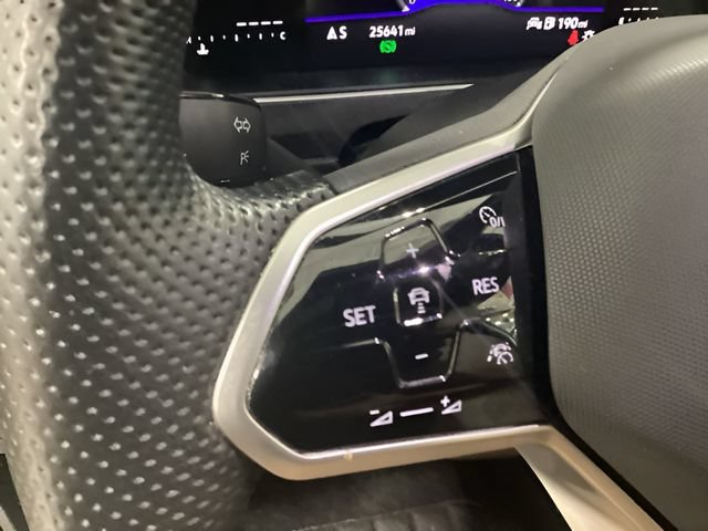 Certified 2024 Volkswagen Tiguan SE R-Line AWD/4WD image 21