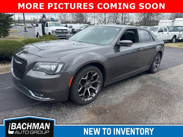 Used 2018 Chrysler 300 S w/ 300S Premium Group image 3