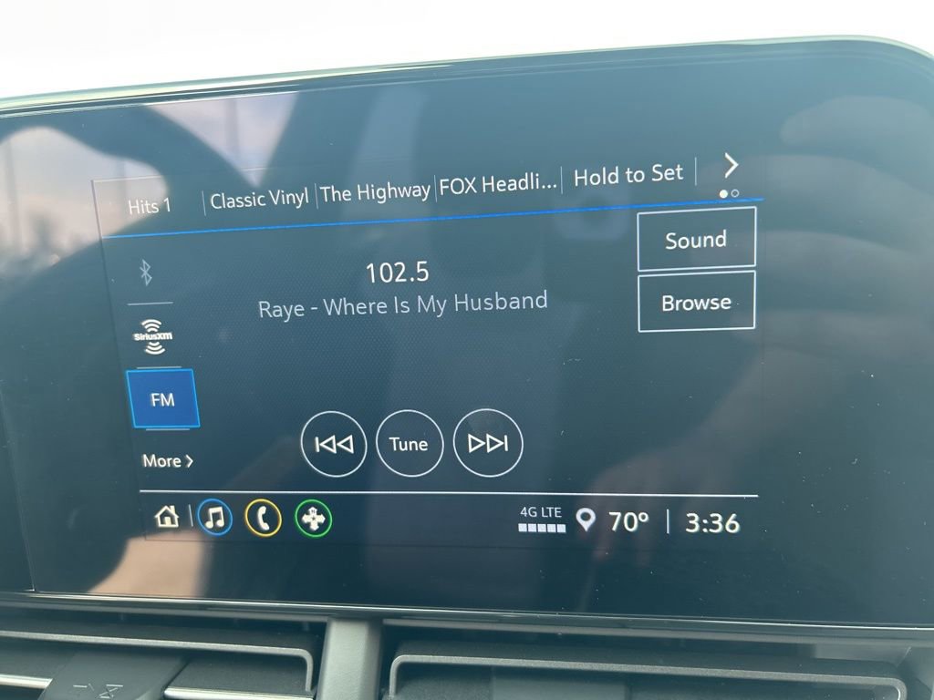 Used 2026 Chevrolet Trax RS w/ Sunroof Package image 34