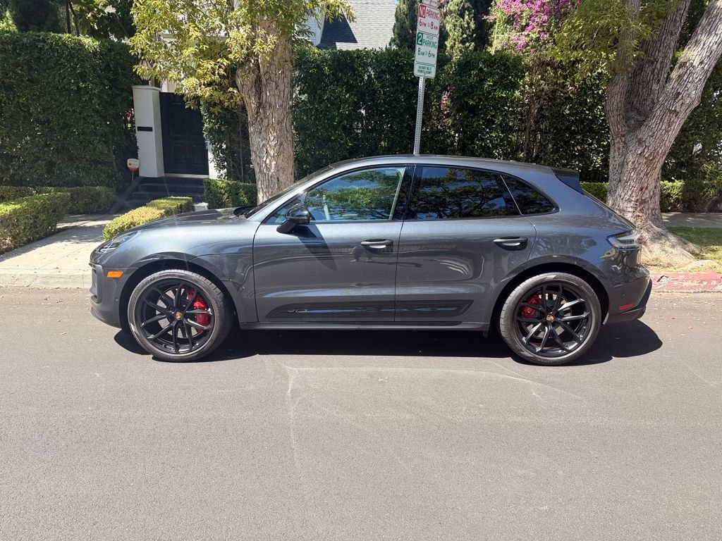 Used 2025 Porsche Macan GTS image 1