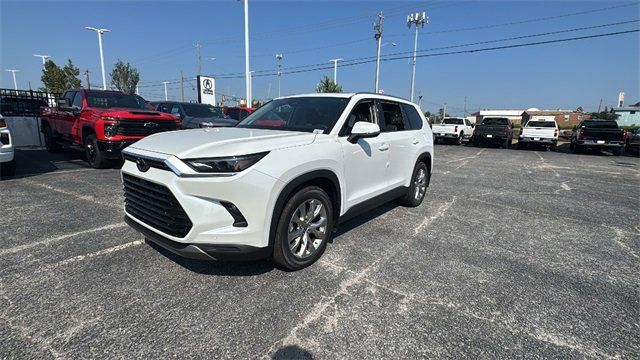 New 2026 Toyota Grand Highlander Limited image 3