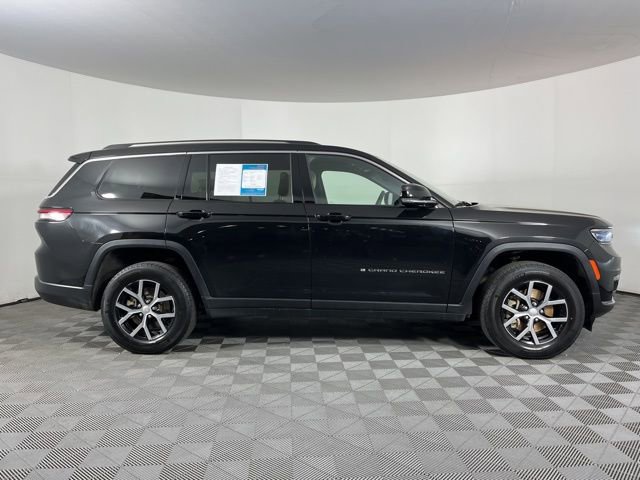 Used 2023 Jeep Grand Cherokee L Limited image 12
