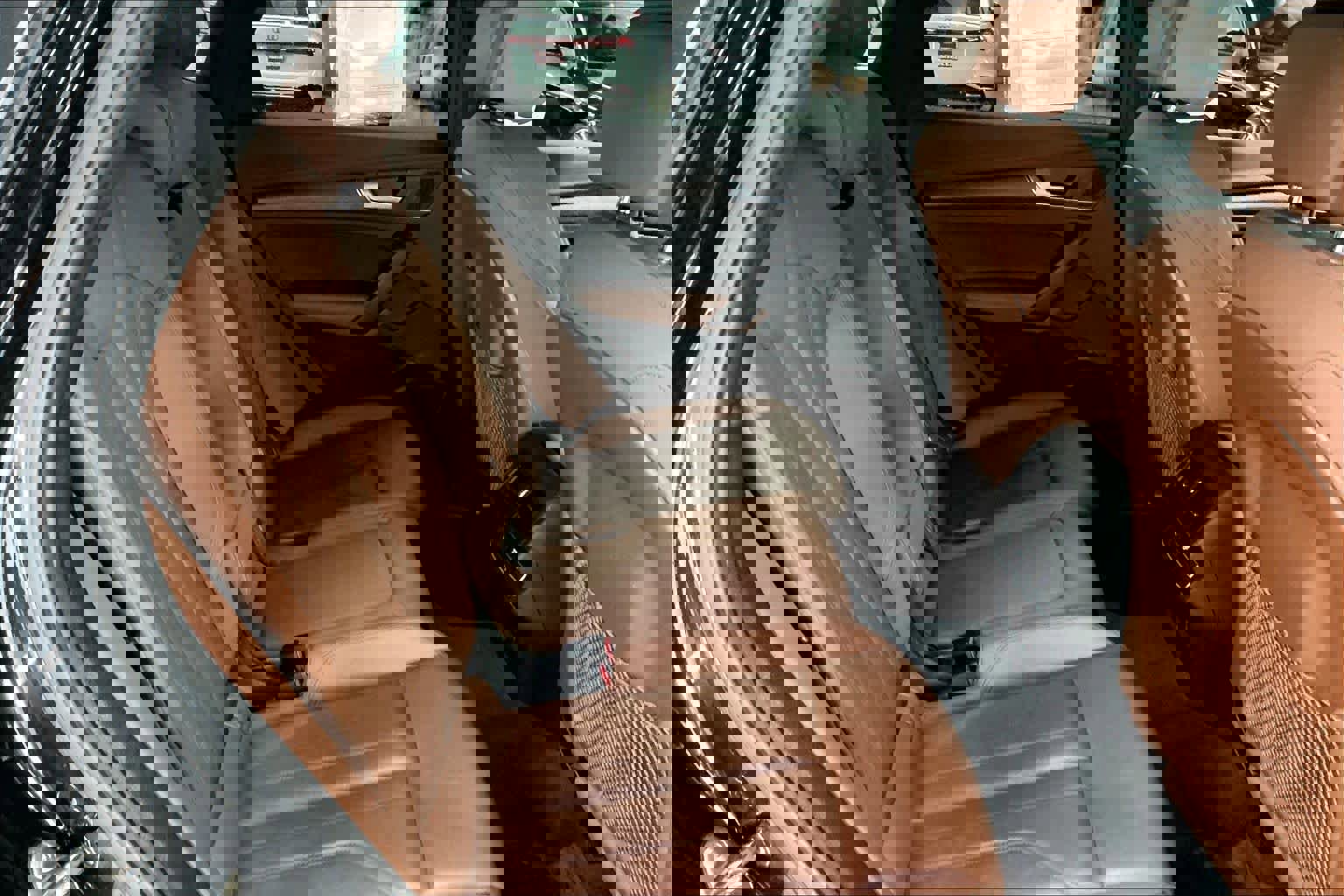 Used 2022 Audi Q5 e Premium Plus w/ Premium Plus Package image 29