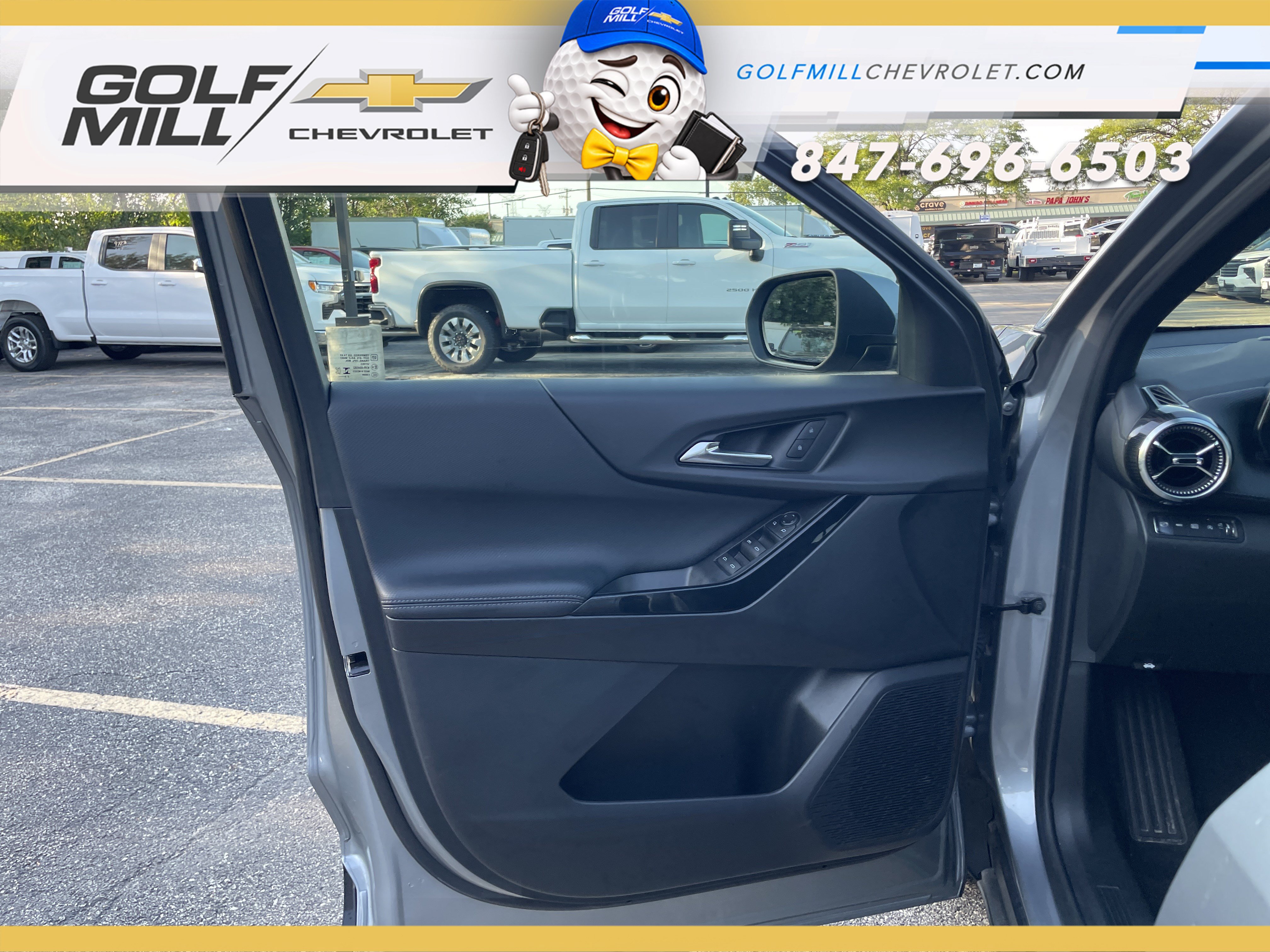 Used 2026 Chevrolet Equinox LT AWD/4WD image 13