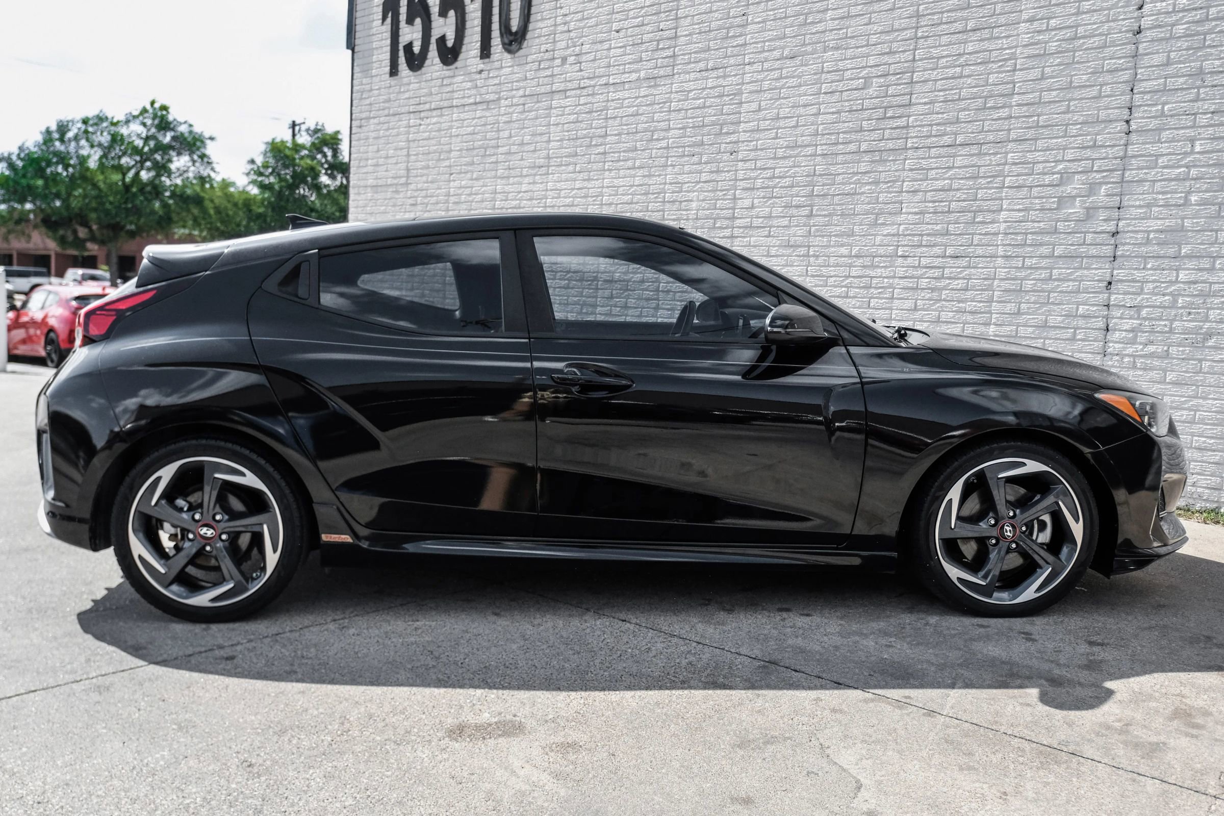 Used 2020 Hyundai Veloster Turbo FWD image 7