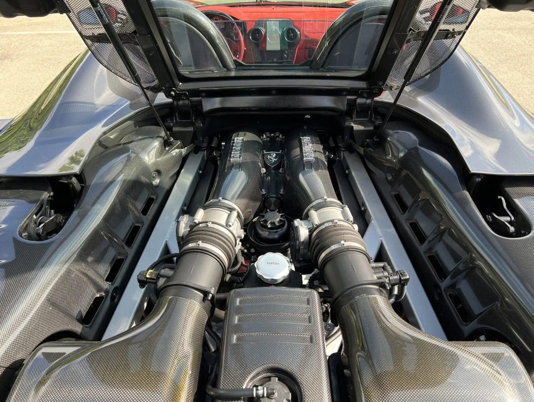 Used 2009 Ferrari F430 Scuderia RWD image 3