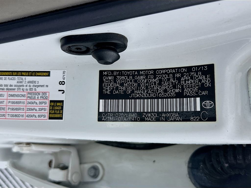 Used 2013 Toyota Prius Four w/ Deluxe Solar Roof Pkg image 31