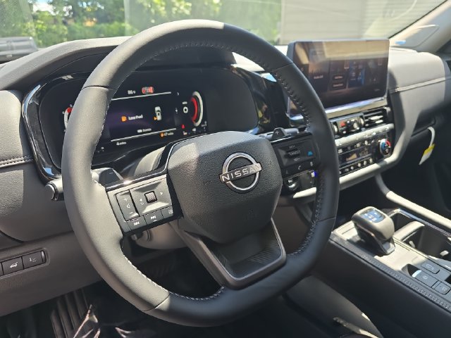 New 2026 Nissan Pathfinder Platinum FWD image 24