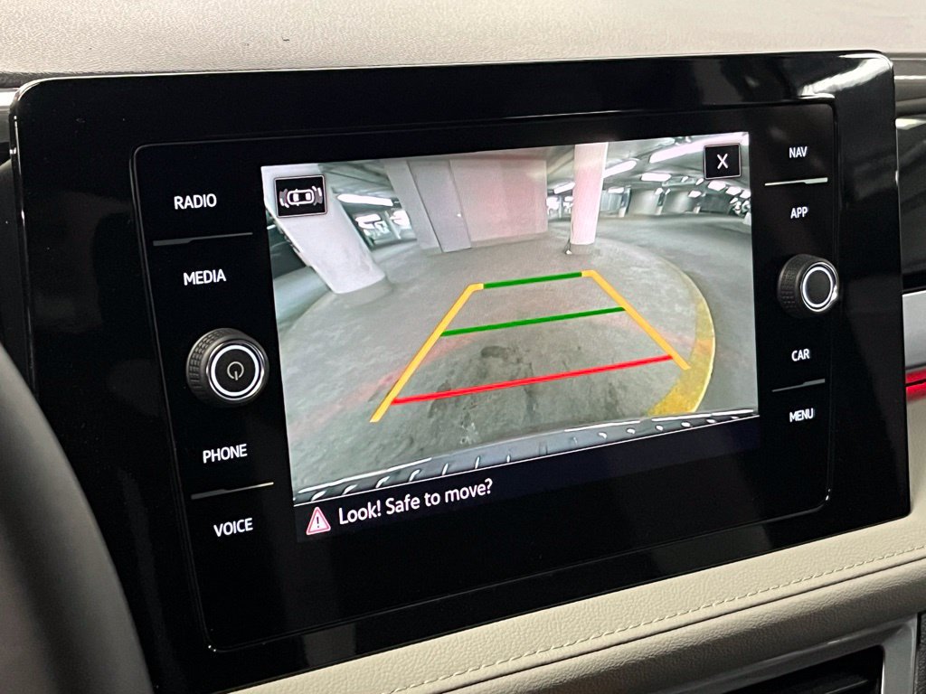 New 2026 Volkswagen Taos SEL AWD/4WD image 28