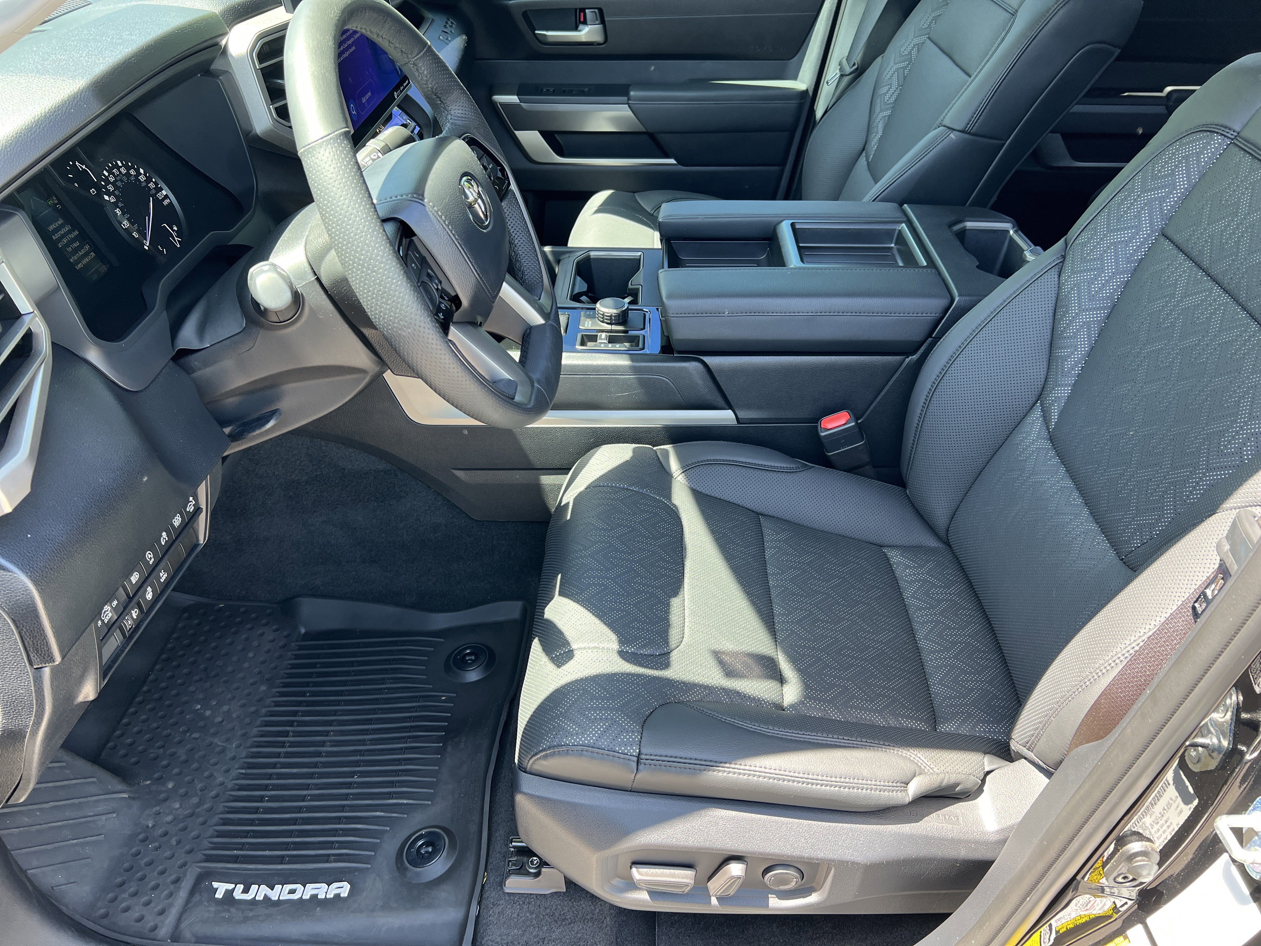 Used 2022 Toyota Tundra SR5 AWD/4WD image 19