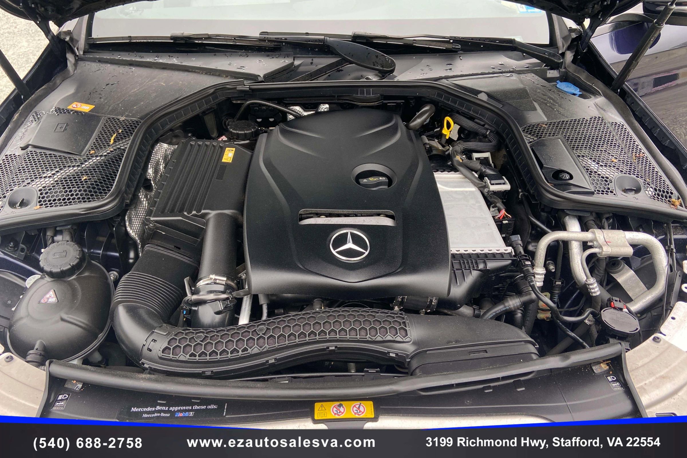 Used 2016 Mercedes-Benz C 300 4MATIC Sedan w/ Interior Package image 12