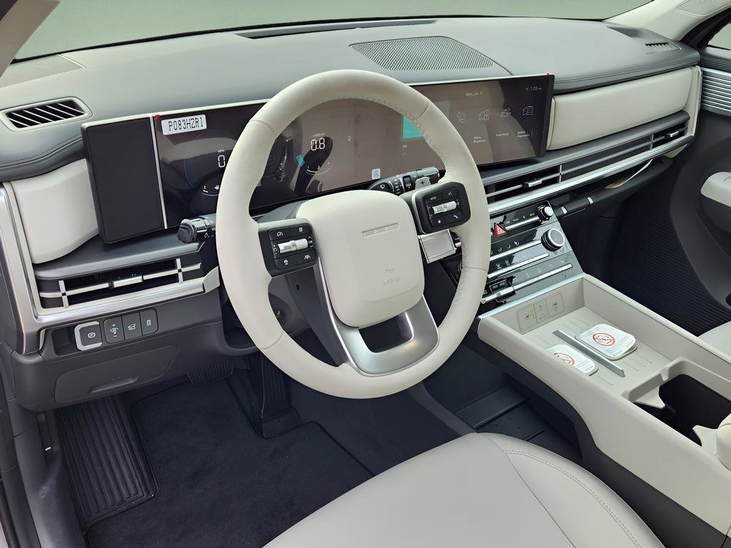 New 2026 Hyundai Santa Fe SE image 14