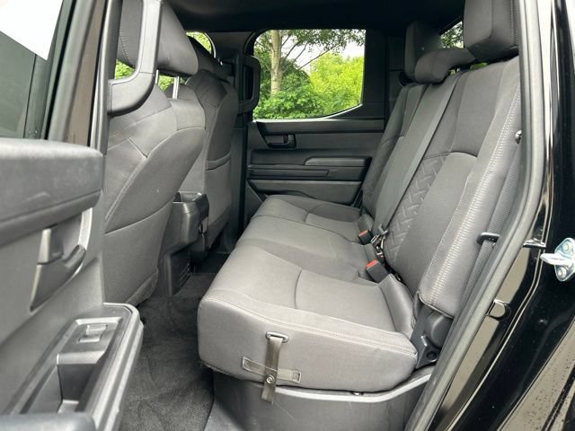 Certified 2025 Toyota Tacoma SR5 AWD/4WD image 26