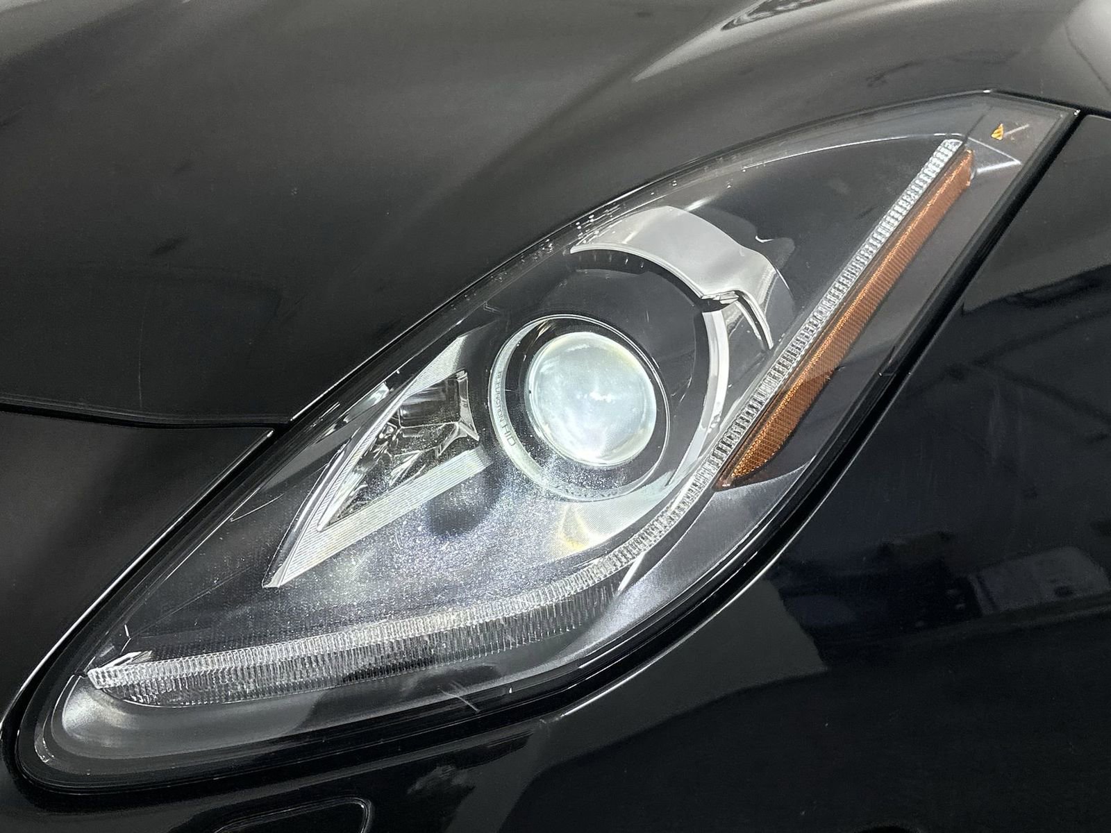 Used 2017 Jaguar F-TYPE Convertible image 31