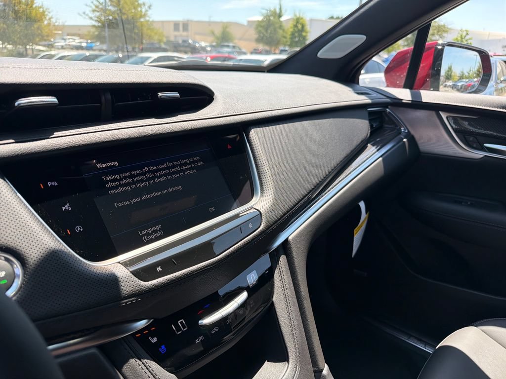 New 2026 Cadillac XT5 Sportv w/ LPO, Floor Liner Package AWD/4WD image 23