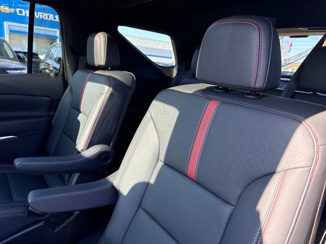 Used 2024 Chevrolet Traverse RS image 18