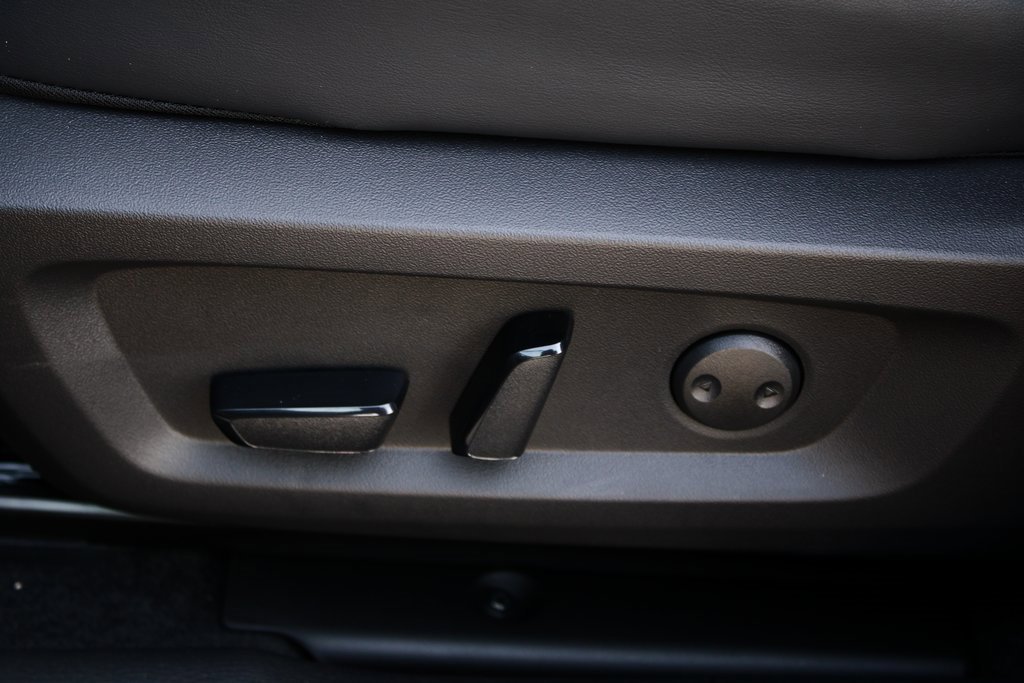 New 2025 Mitsubishi Outlander SE image 18