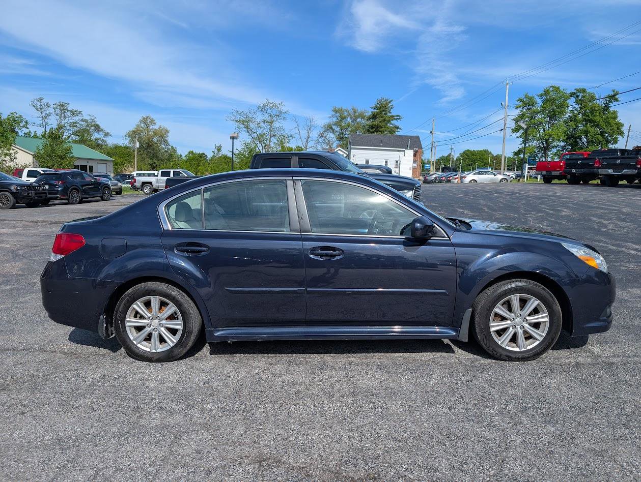 Used 2012 Subaru Legacy 2.5i w/ Alloy Wheel Pkg AWD/4WD image 14
