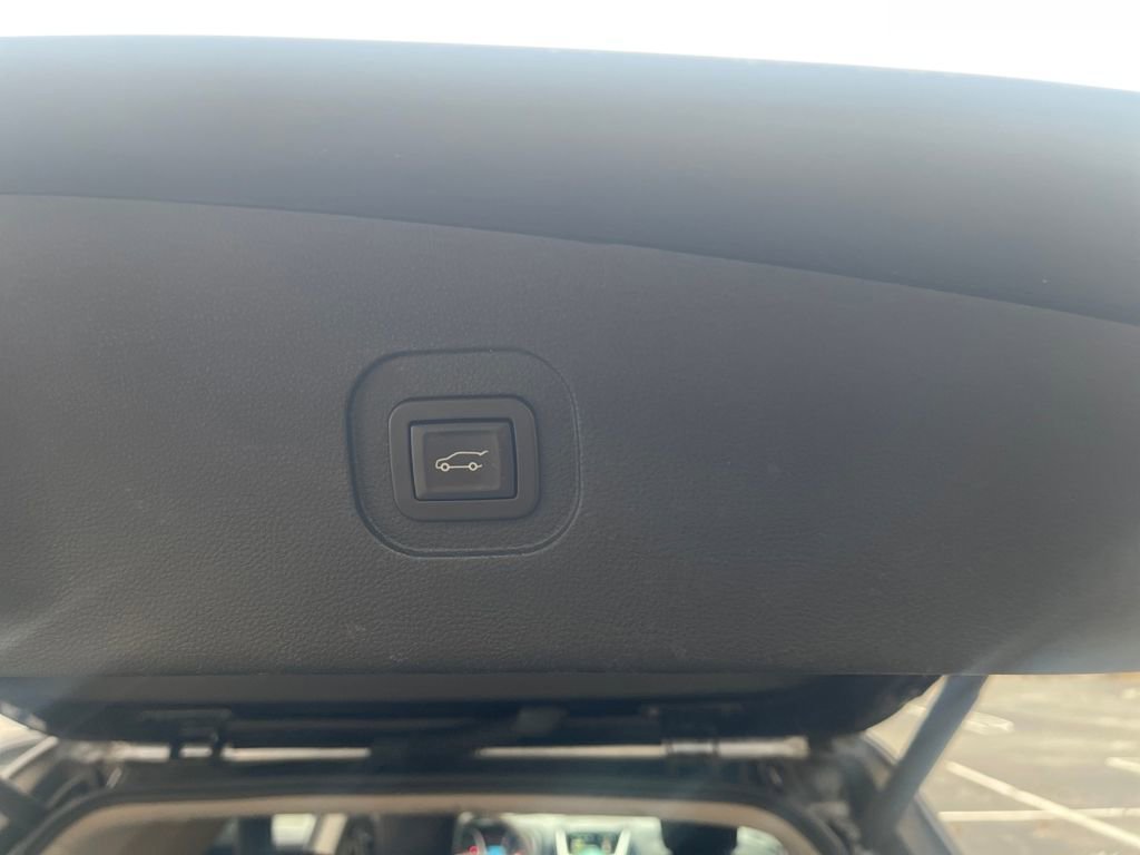 Used 2016 Chevrolet Equinox LTZ w/ Enhanced Convenience Package image 13