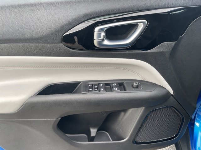 Used 2024 Jeep Compass Limited image 18