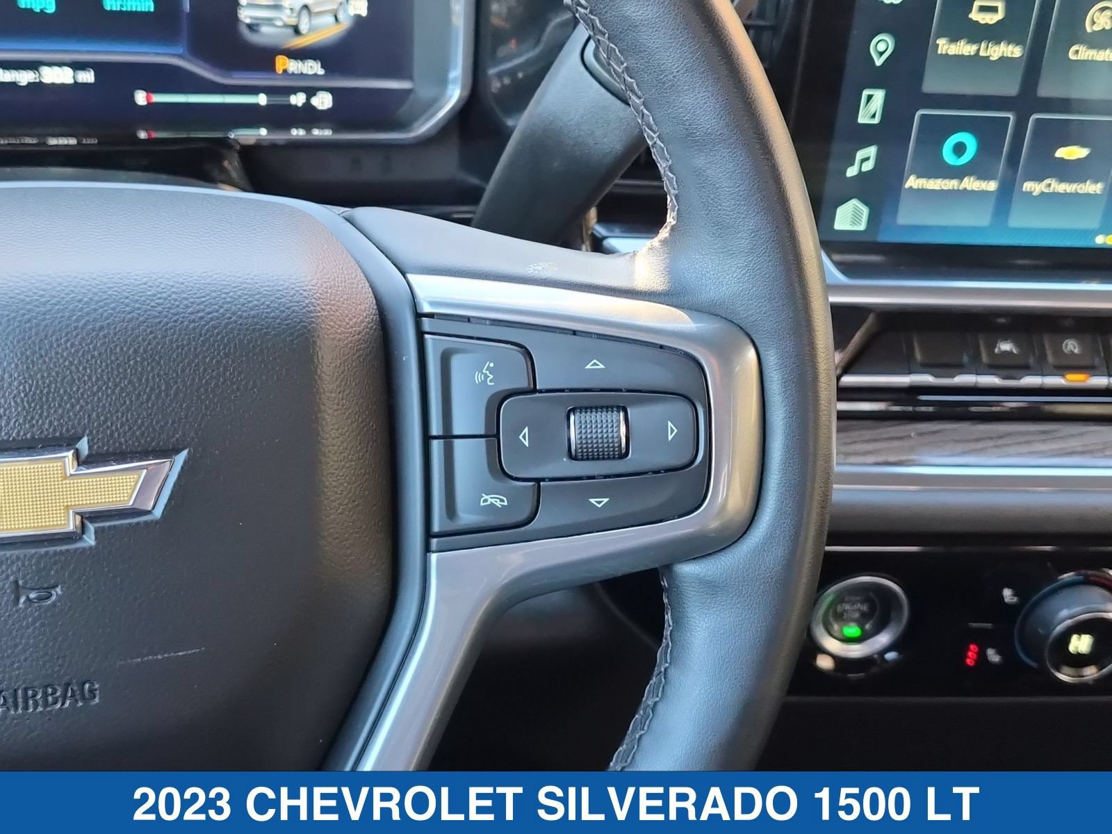 Used 2023 Chevrolet Silverado 1500 LT AWD/4WD image 18