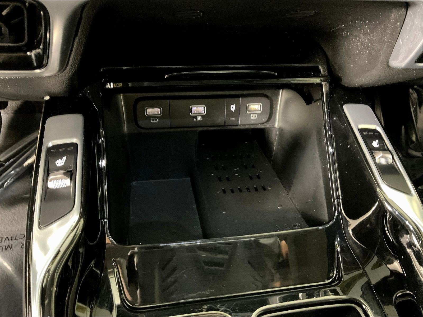Used 2023 Kia Sorento SX AWD/4WD image 15