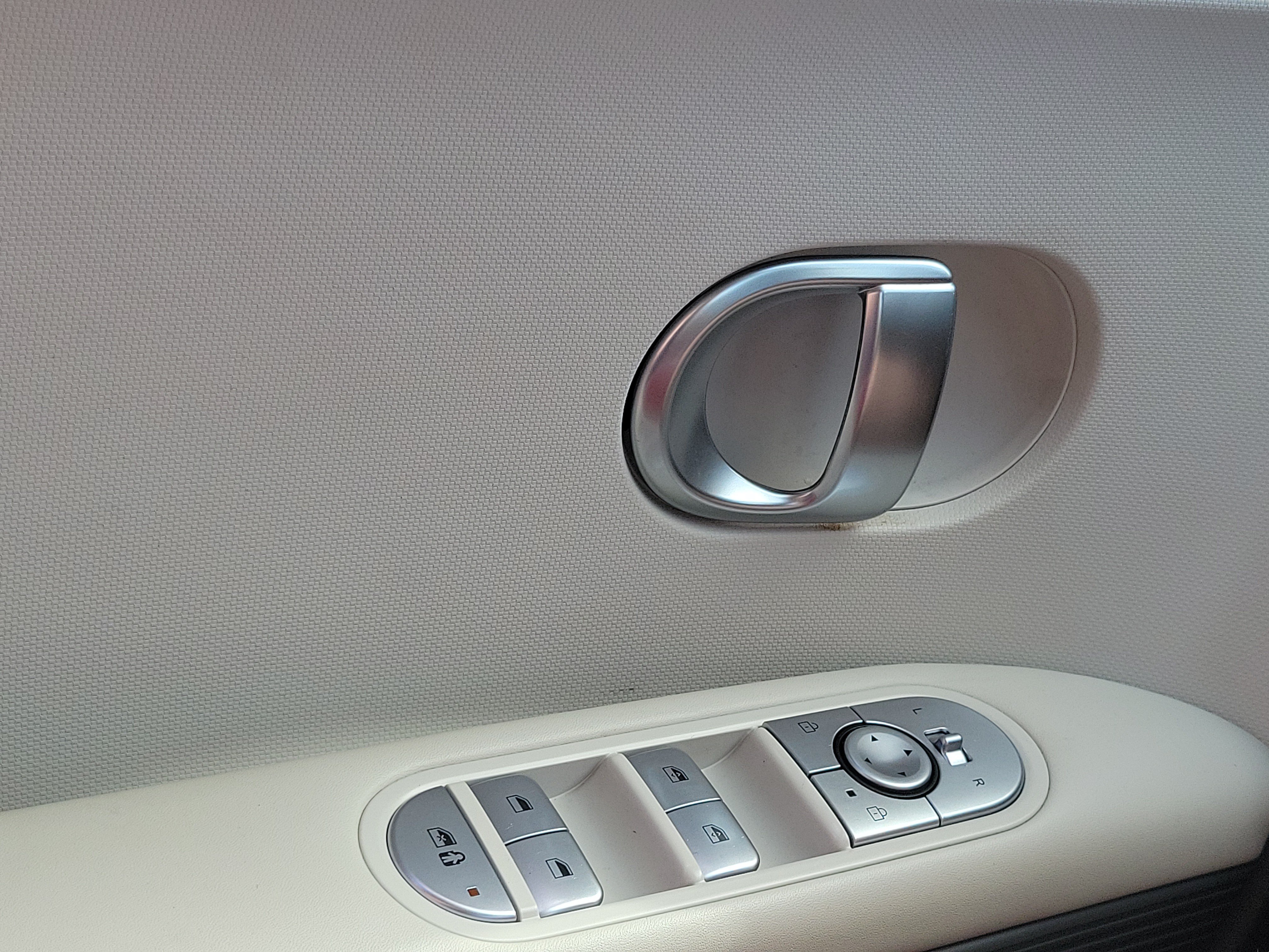 Certified 2024 Hyundai Ioniq 5 SEL RWD image 13