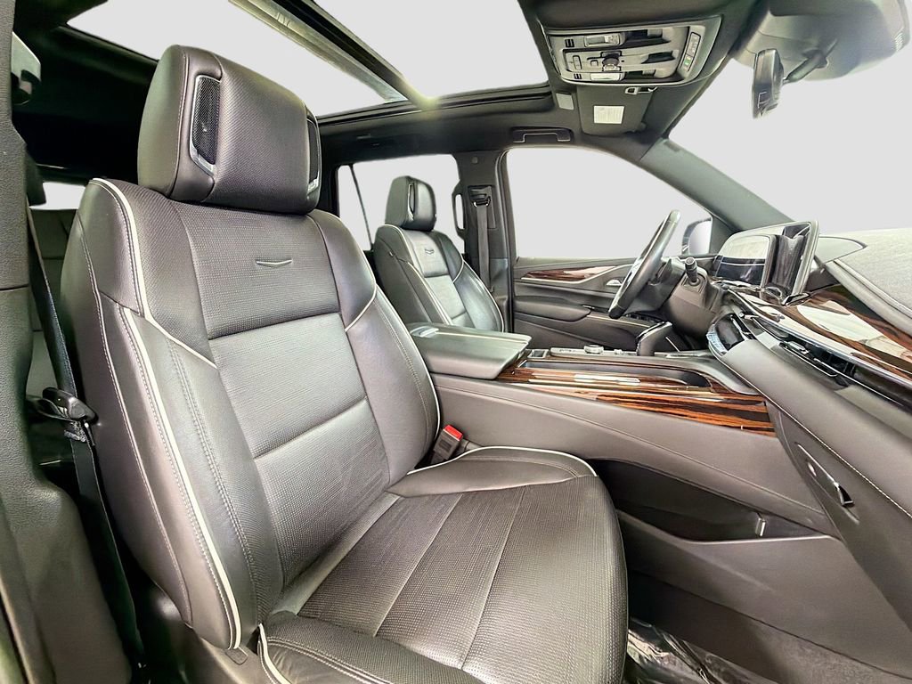 Used 2023 Cadillac Escalade Premium Luxury w/ Touring Package image 30