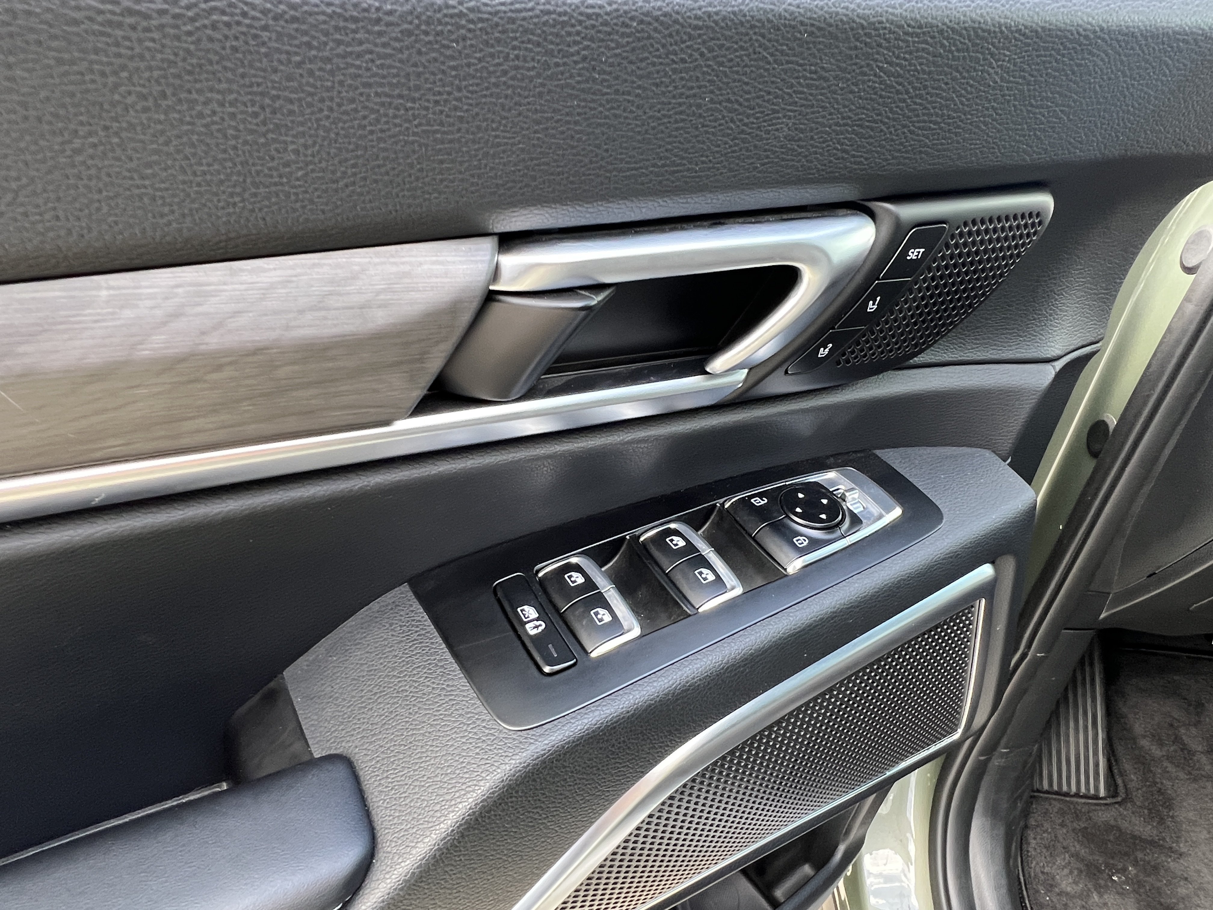 Certified 2025 Kia Telluride SX Prestige X-Line AWD/4WD image 25