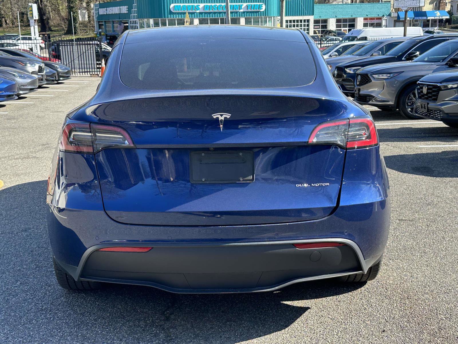 Used 2022 Tesla Model Y Long Range AWD/4WD image 4