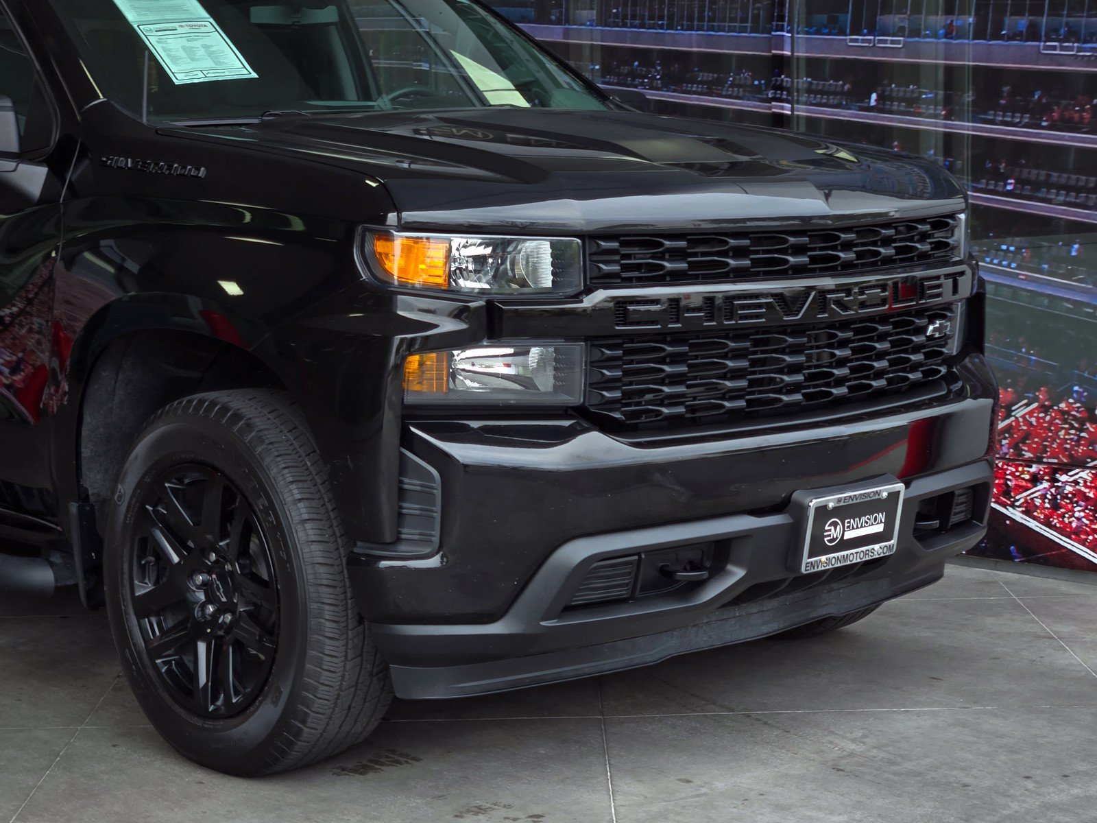 Used 2021 Chevrolet Silverado 1500 Custom w/ Rally Edition RWD image 2