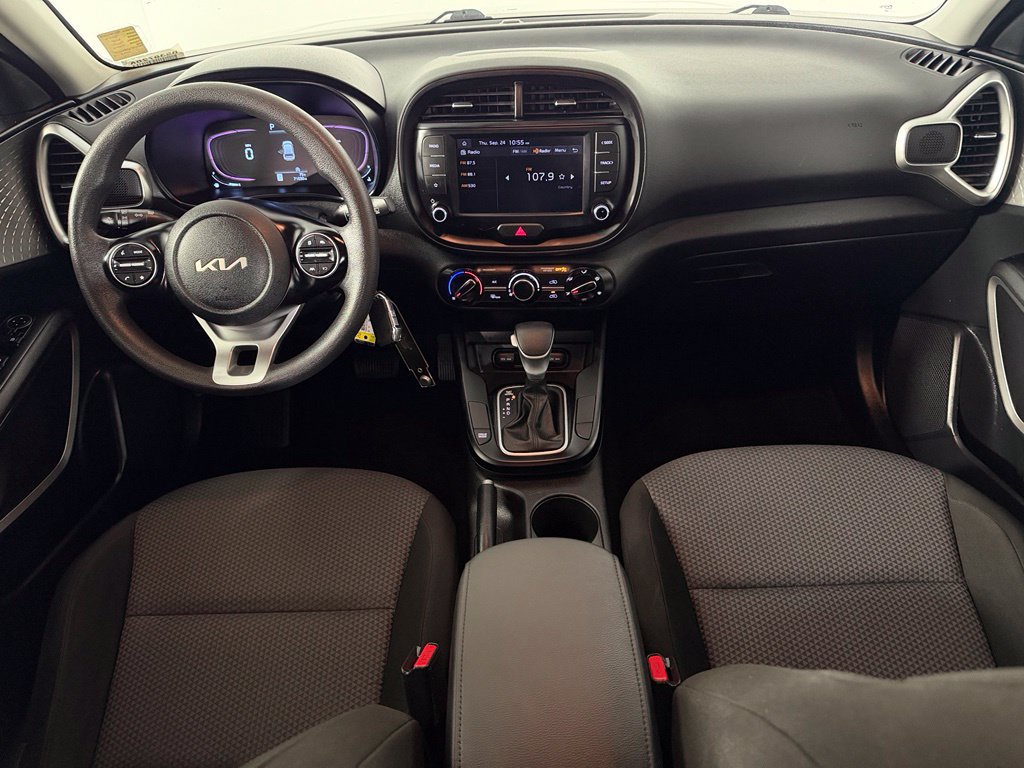 Used 2023 Kia Soul LX FWD image 11
