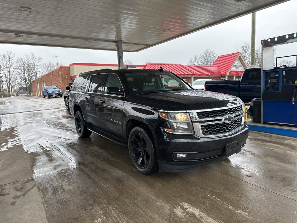 Used 2020 Chevrolet Suburban LT image 3