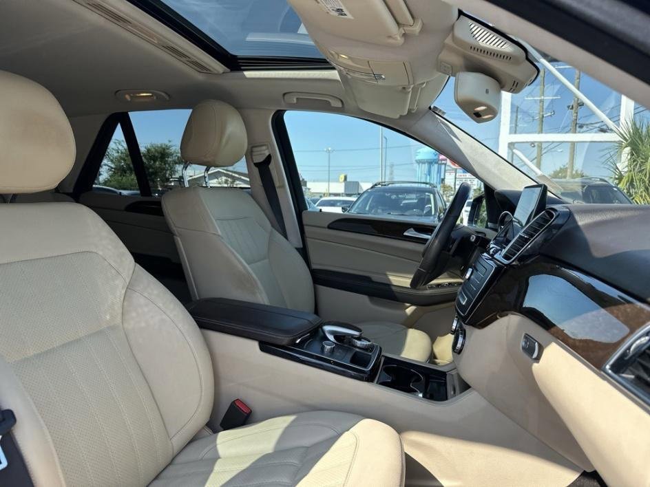 Used 2018 Mercedes-Benz GLE 350 w/ Premium 1 Package image 25