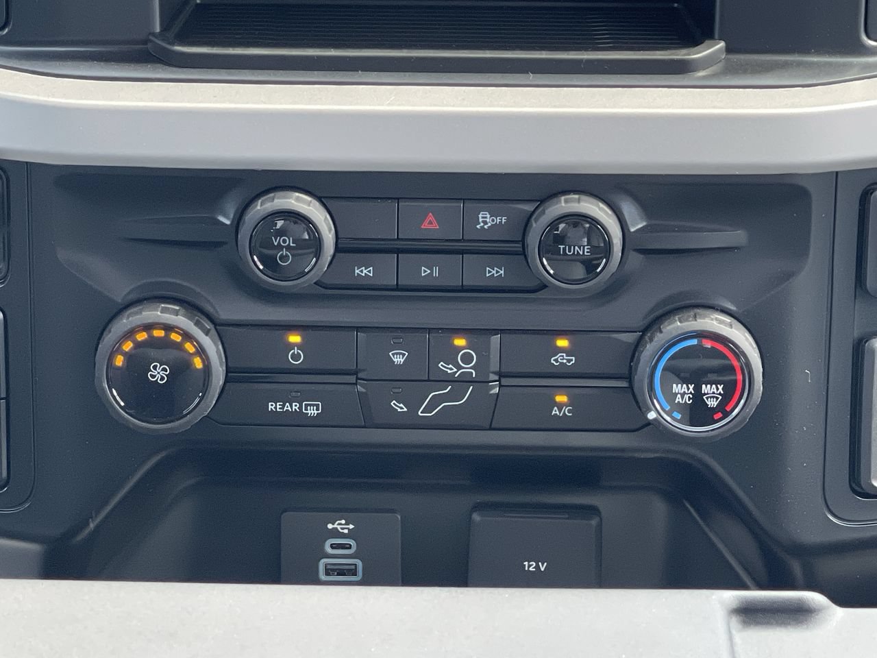 New 2026 Ford F550 4x4 Crew Cab Super Duty image 13