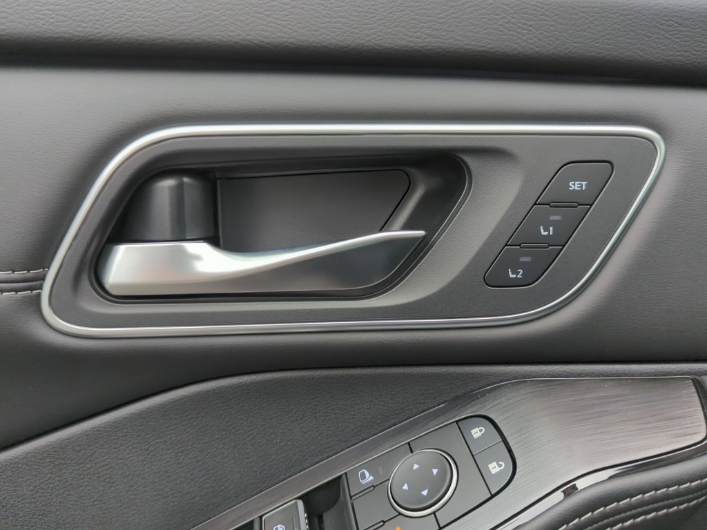 New 2026 Nissan Rogue Platinum image 11