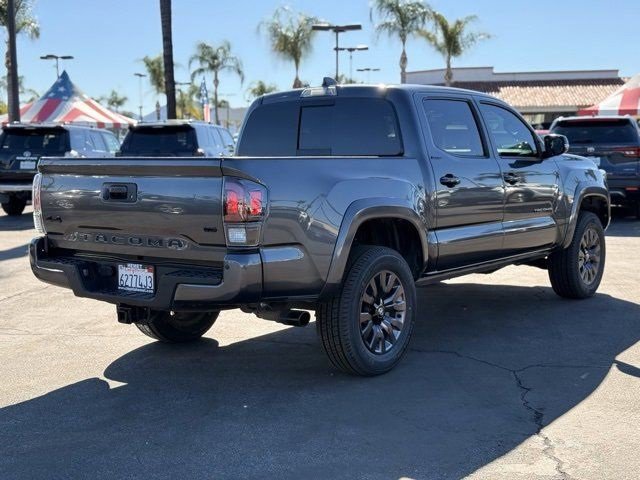 Used 2022 Toyota Tacoma Limited image 5
