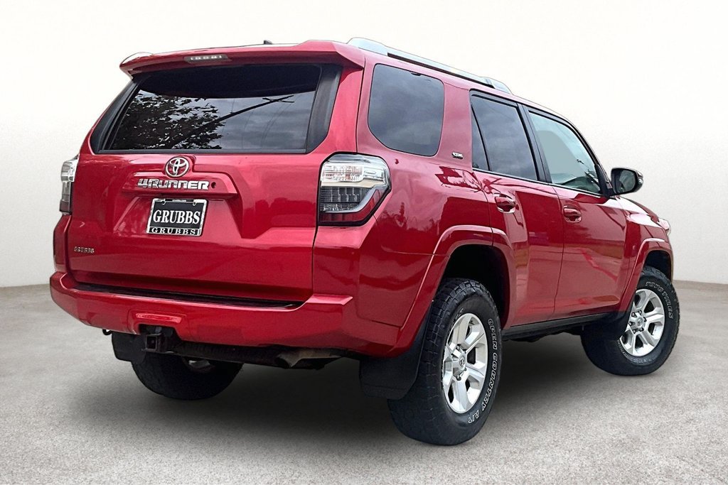 Used 2016 Toyota 4Runner SR5 Premium AWD/4WD image 2