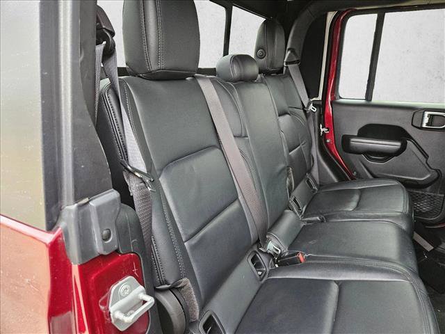 Used 2021 Jeep Gladiator Rubicon AWD/4WD image 17