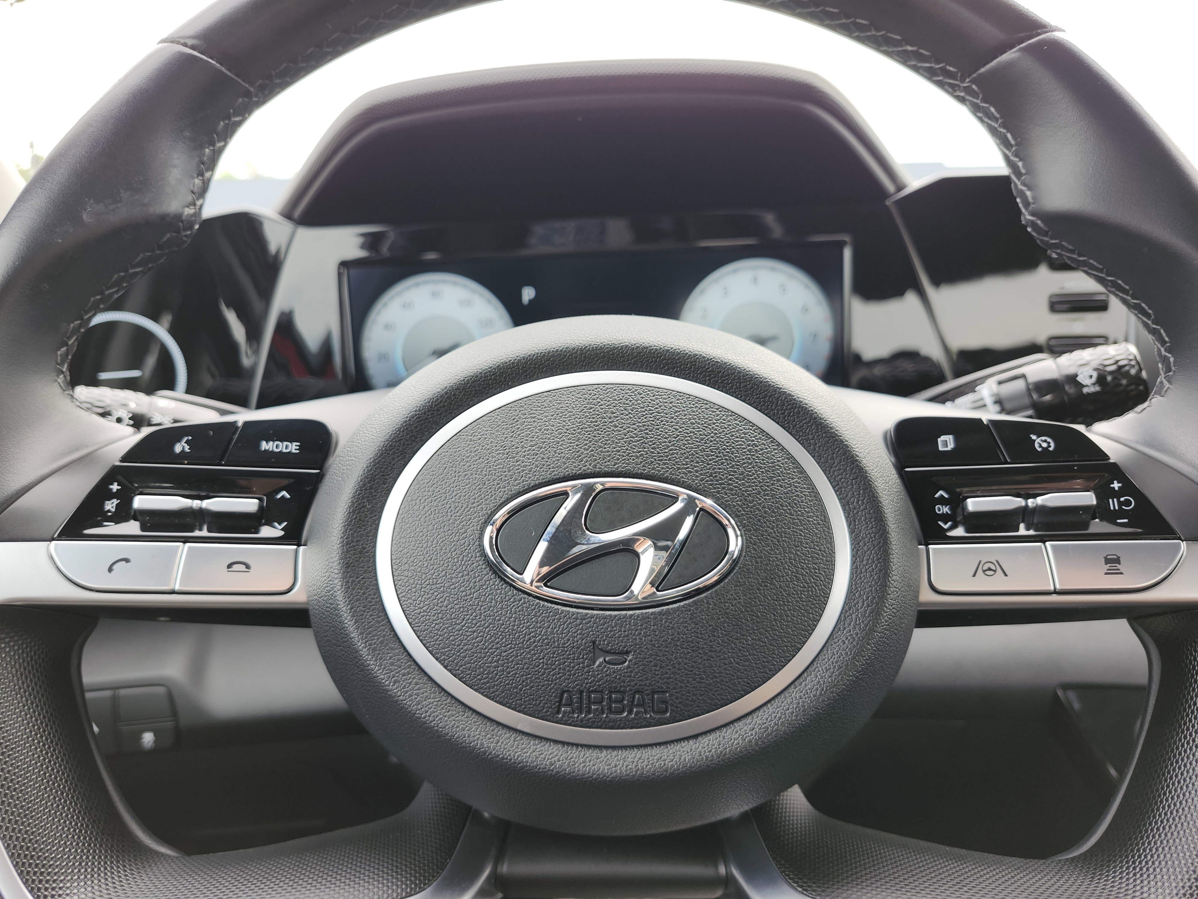 Used 2022 Hyundai Elantra SEL w/ Convenience Package FWD image 26