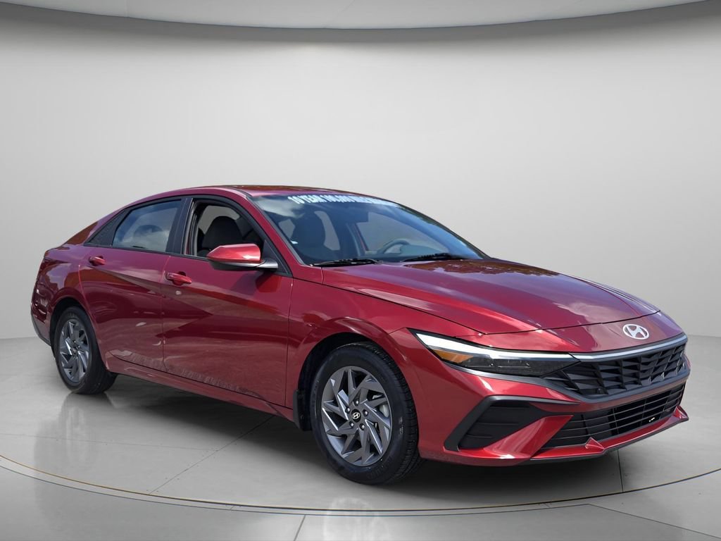 Certified 2024 Hyundai Elantra SEL FWD image 9